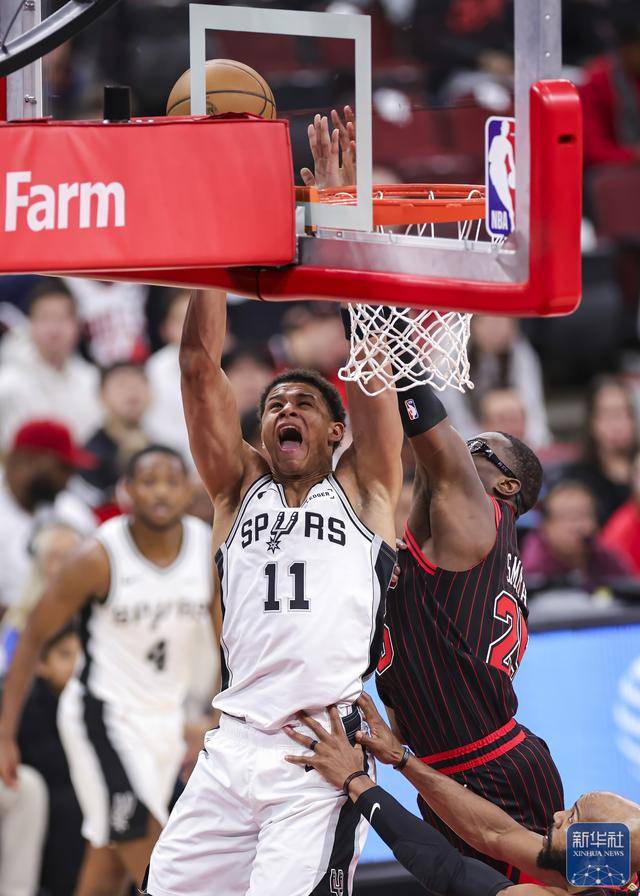 NBA常规赛丨马刺胜公牛