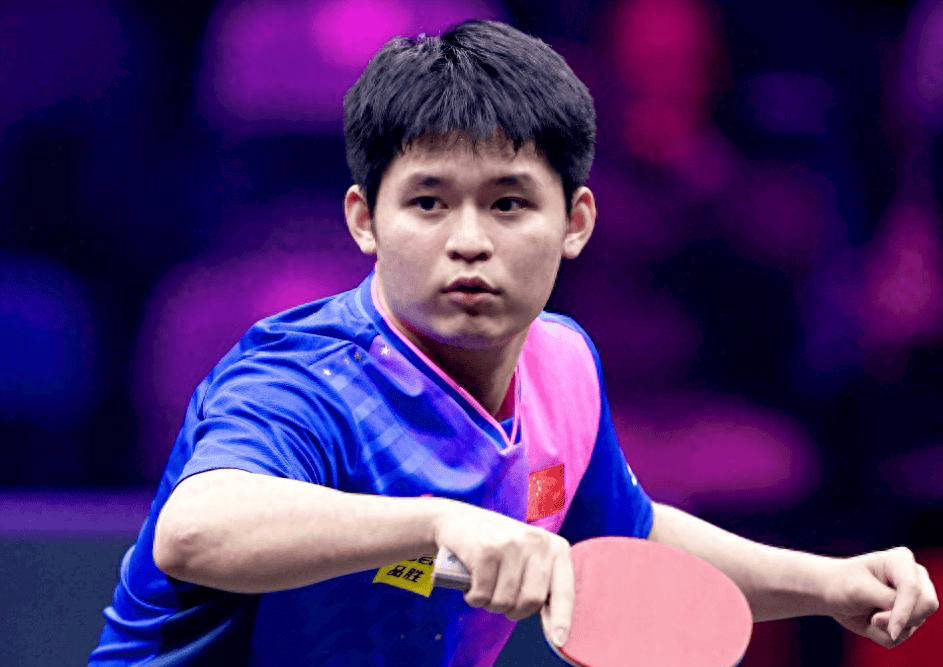 侯英超(chāo)坦言：林诗栋被(bèi)伊朗少年爆(bào)冷，他(tā)看回放恨不得扇自己一(yī)巴掌