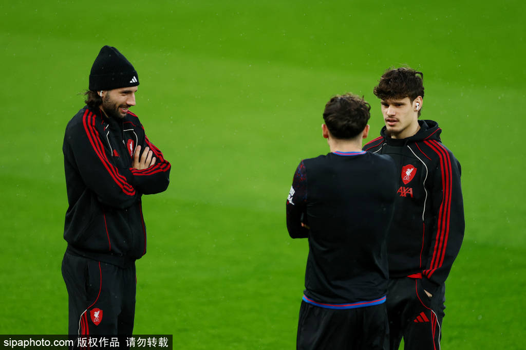 VAR引发的争议与優(yōu)化(huà)：英超未来的判罚之路